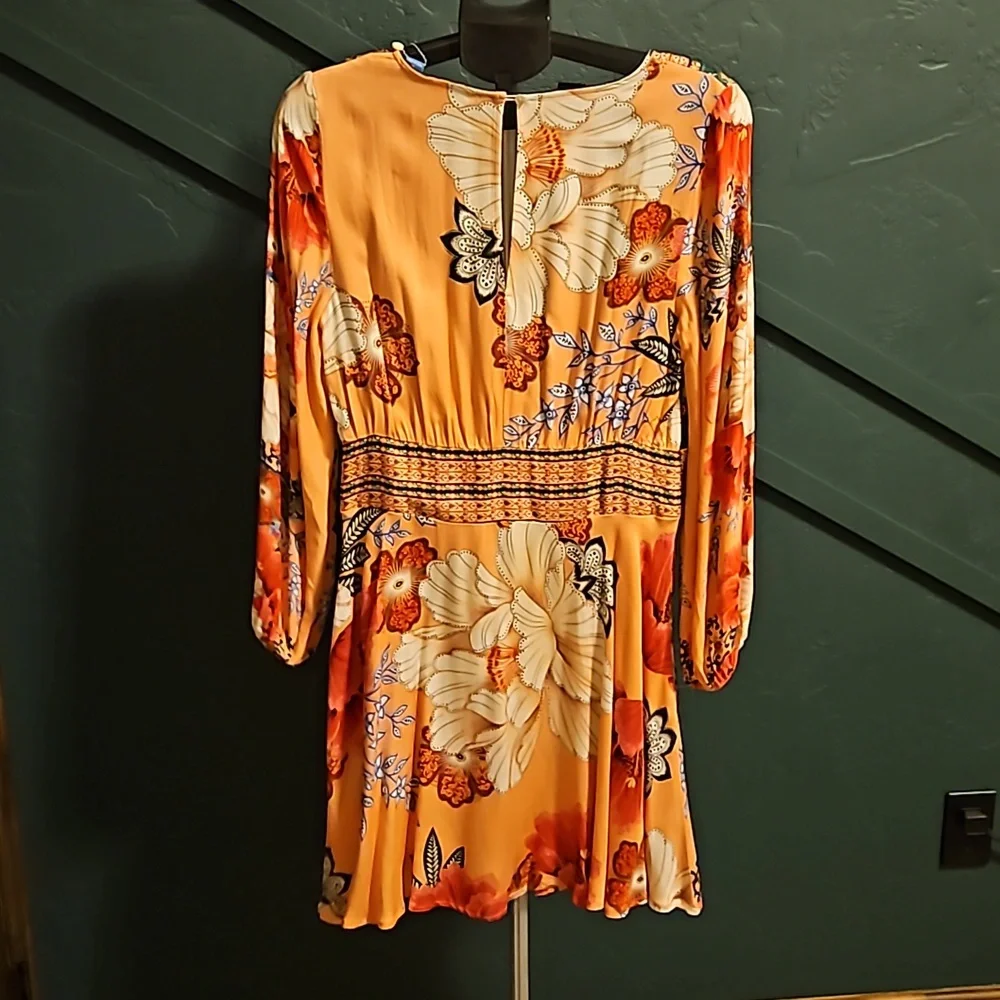Farm Rio Dress - Picture 6 of 9